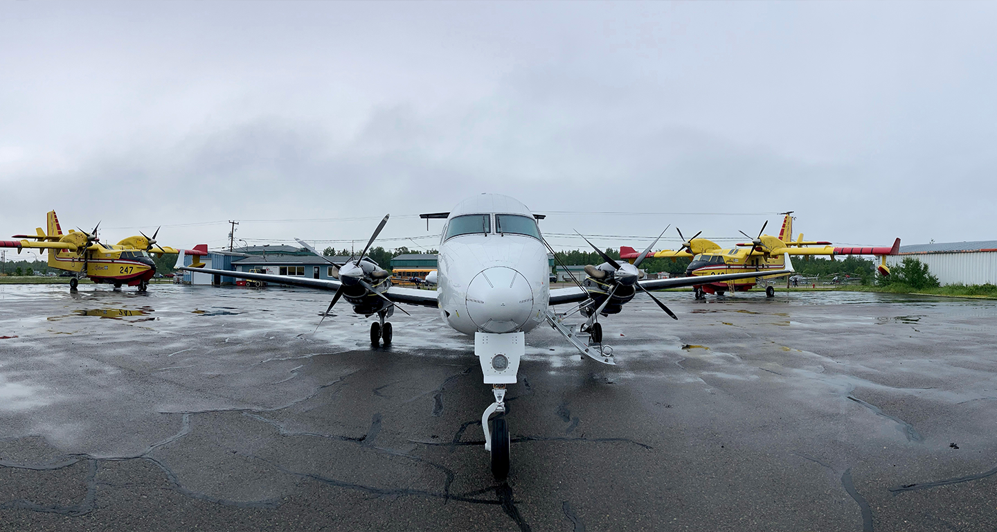 beech 900-d on runway