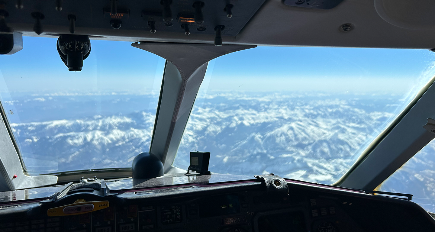 falcon cockpit view